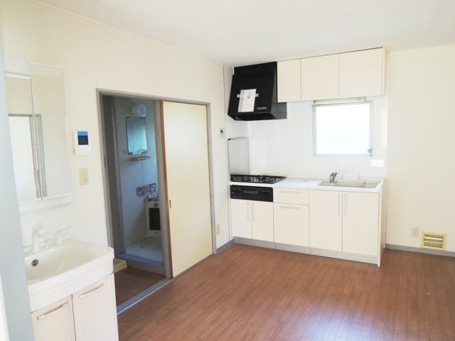 サニータウン二宮　B201