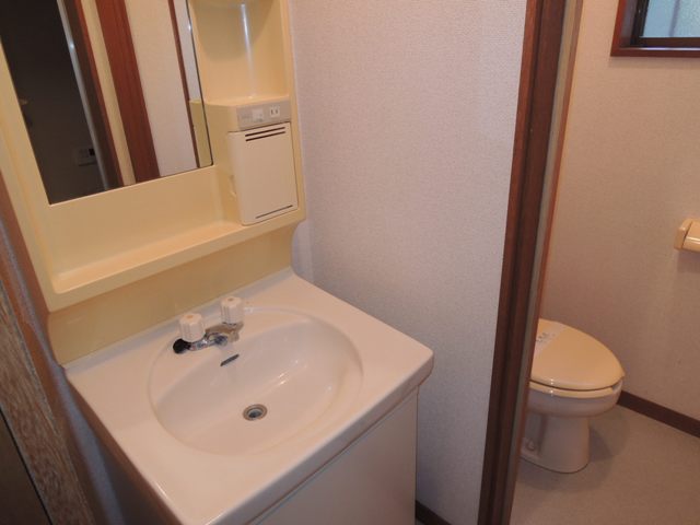 グリーンハイツ田代105号